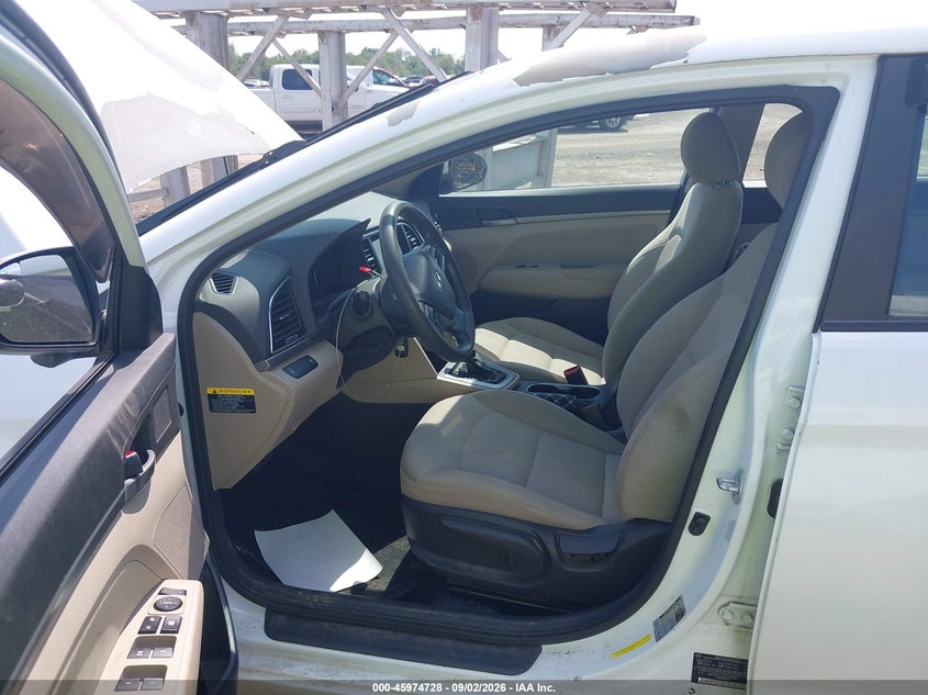 2017 HYUNDAI ELANTRA auction photo 5