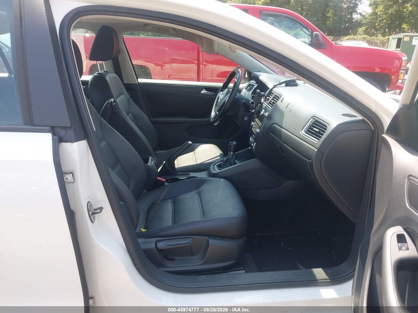 2012 VOLKSWAGEN JETTA SEDAN 2.5L I-5 DOHC, VVT, 170HP