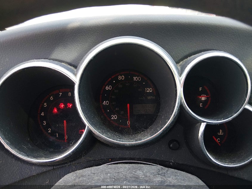 2005 PONTIAC VIBE auction photo 7