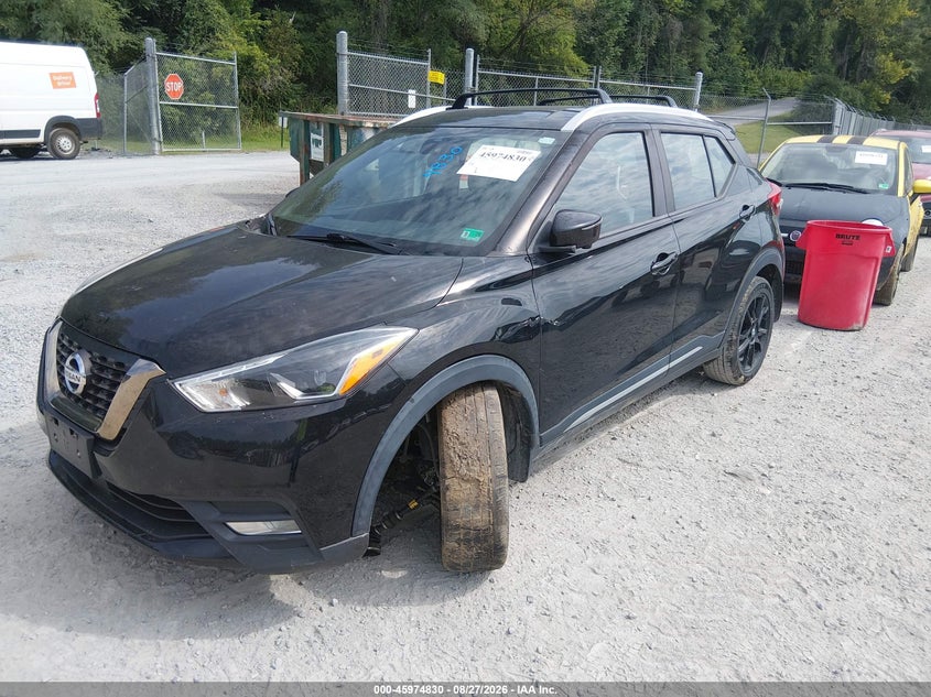 2020 Nissan Kicks, Front & Rear, IAAI, VIN 3N1CP5DV7LL546901 — photo 2