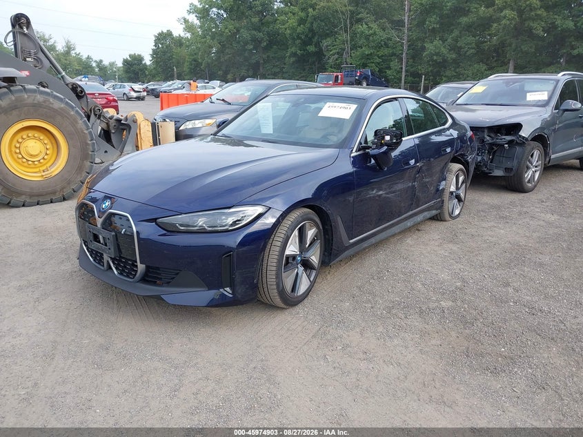 2023 BMW I4 auction photo 2
