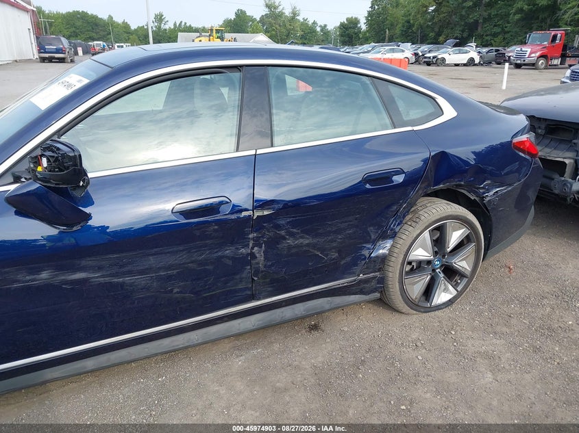 2023 BMW I4 auction photo 6