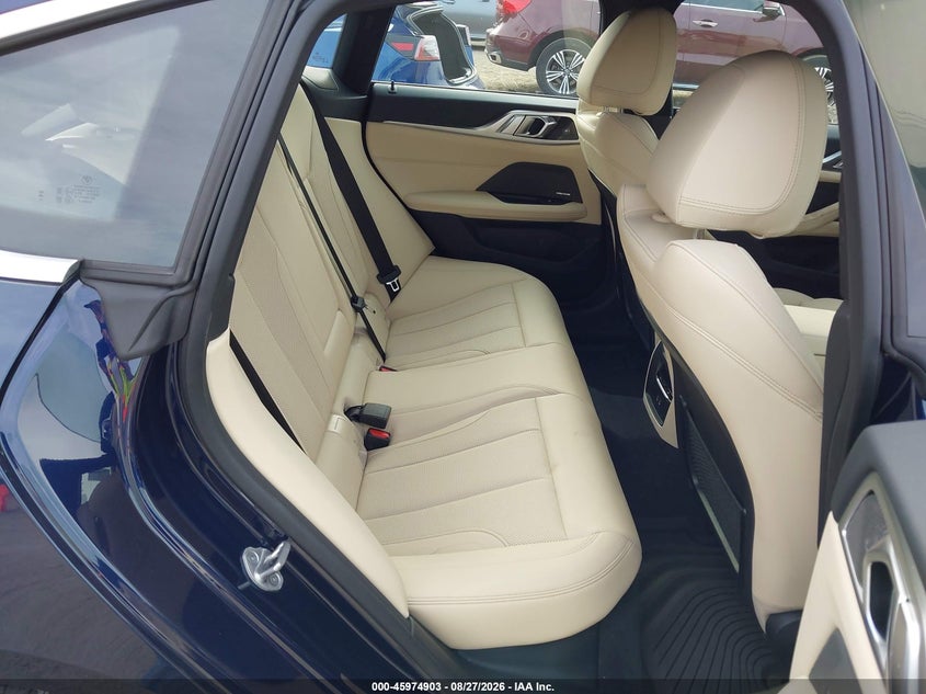 2023 BMW I4 auction photo 8