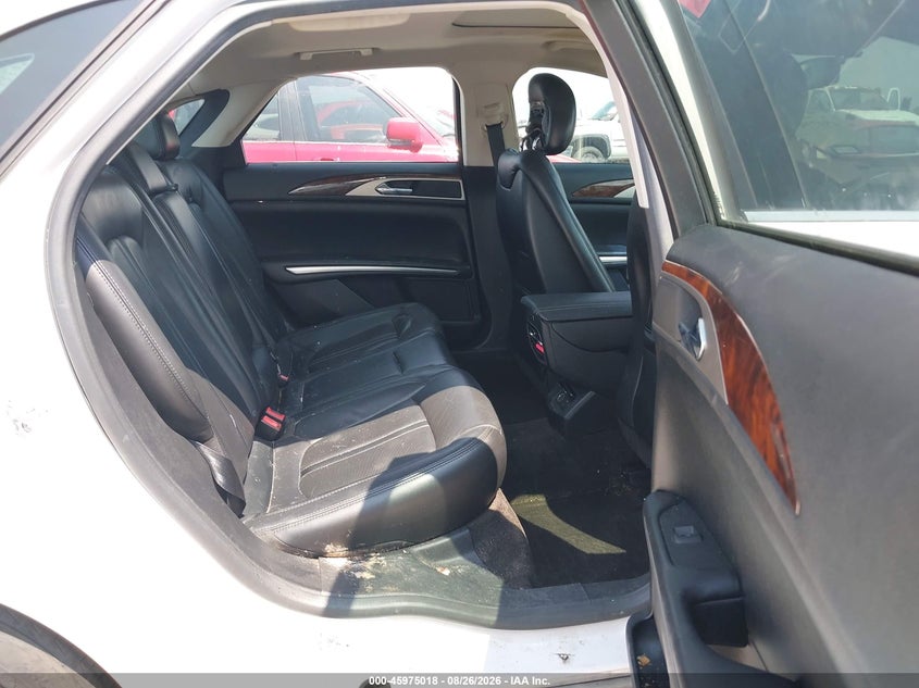 2015 LINCOLN MKZ auction photo 8