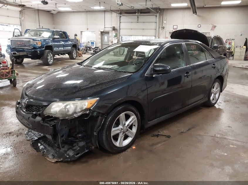 2013 Toyota Camry, Front End, IAAI, VIN 4T1BF1FK9DU675863 — photo 2
