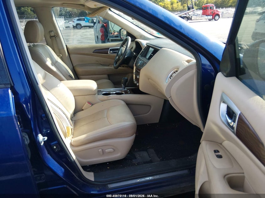 2017 NISSAN PATHFINDER auction photo 5