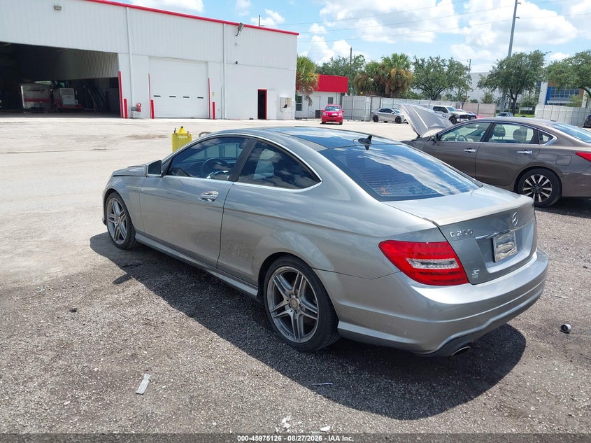 MERCEDES-BENZ C 250 2015 VIN WDDGJ4HB0FG374512