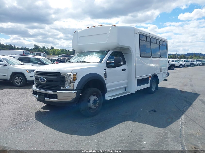 2018 FORD F-450 CHASSIS auction photo 2
