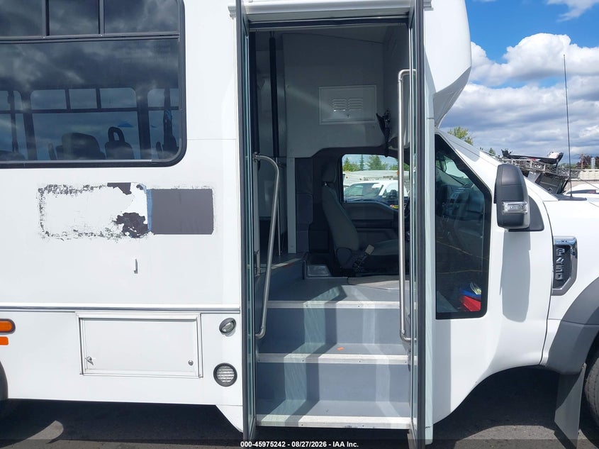 2018 FORD F-450 CHASSIS auction photo 5
