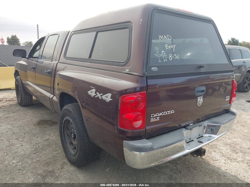 2005 DODGE DAKOTA auction photo 3