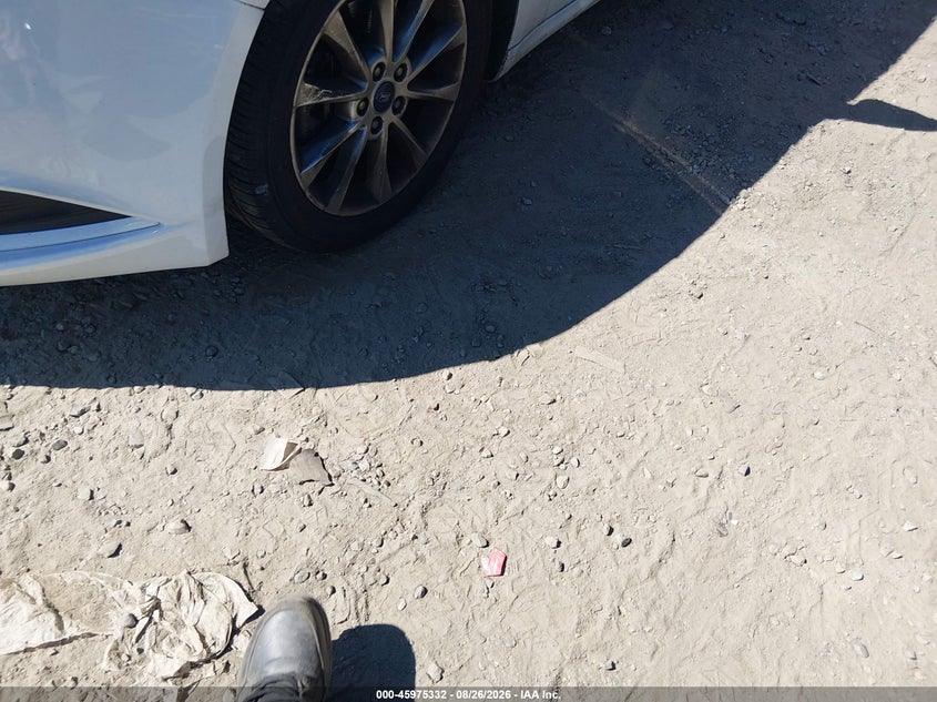 2017 FORD FUSION auction photo 6