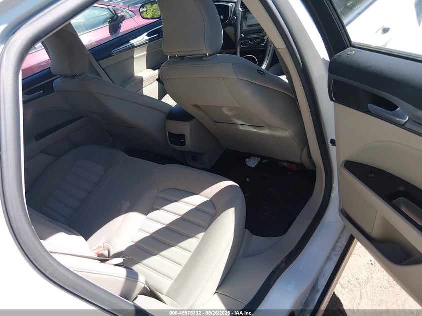 2017 FORD FUSION auction photo 8