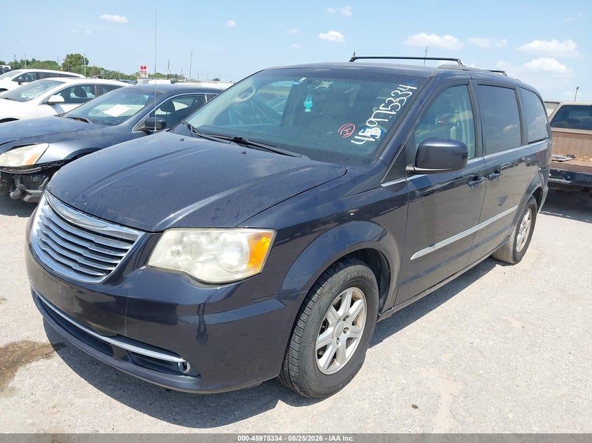 2013 CHRYSLER TOWN & COUNTRY auction photo 6