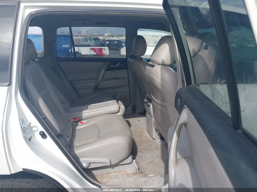 2008 TOYOTA HIGHLANDER auction photo 8