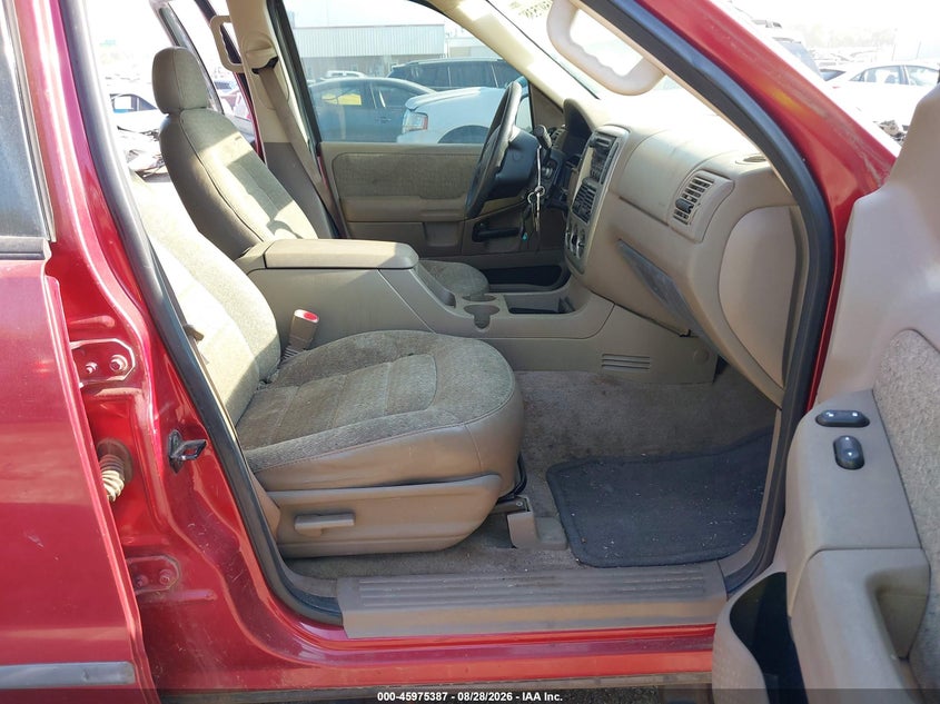 2004 FORD EXPLORER auction photo 5