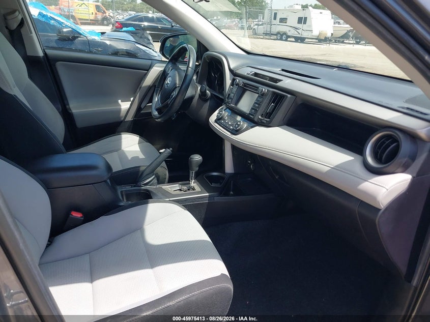 2018 TOYOTA RAV4 auction photo 5