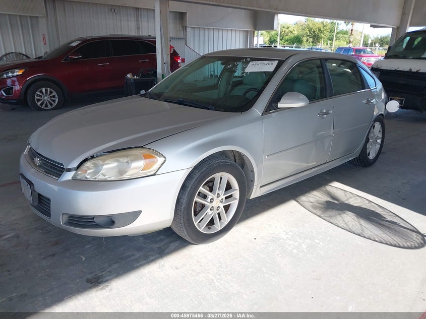 2010 Chevrolet Impala, Удар сзади, IAAI, VIN 2G1WC5EM8A1160975 — фото 2