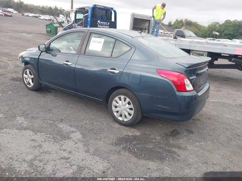 2017 NISSAN VERSA auction photo 3
