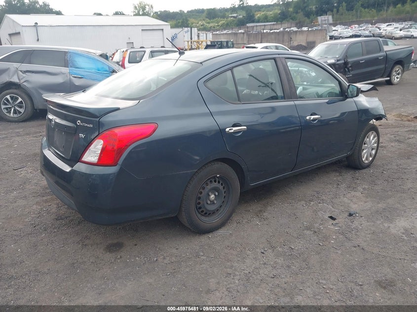 2017 NISSAN VERSA auction photo 4