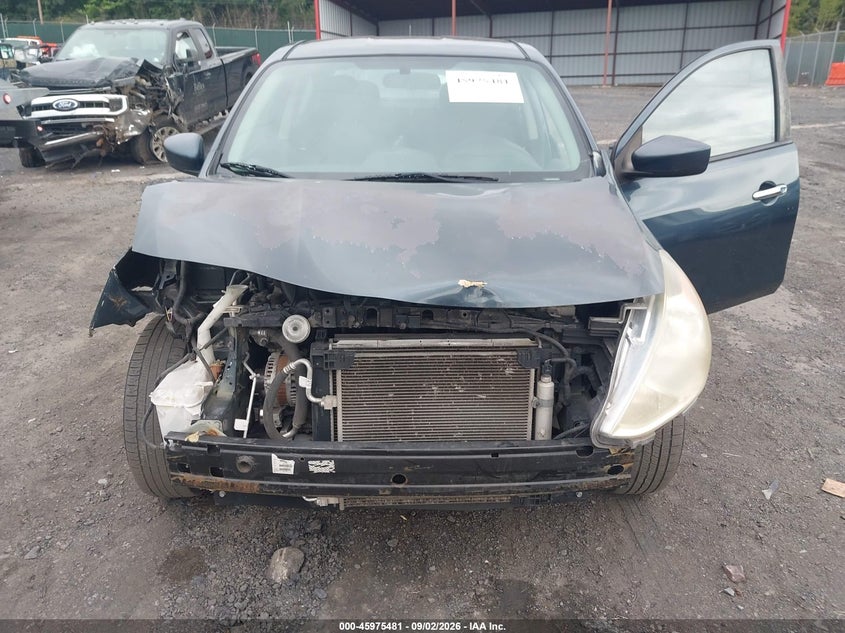 2017 NISSAN VERSA auction photo 6