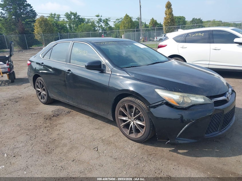 TOYOTA CAMRY - zdjęcie 1