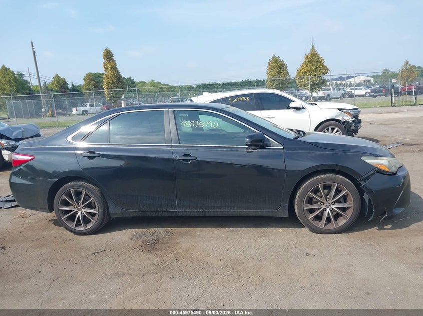 TOYOTA CAMRY - zdjęcie 13