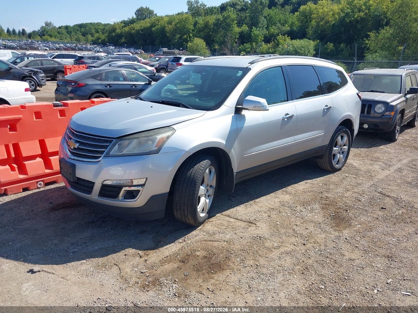 2016 CHEVROLET TRAVERSE auction photo 2