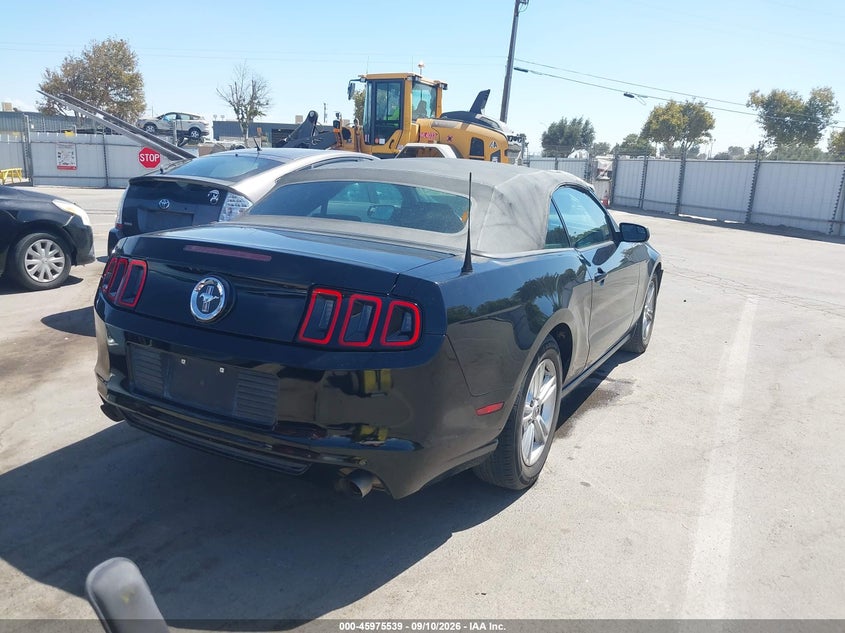 2014 FORD MUSTANG auction photo 4