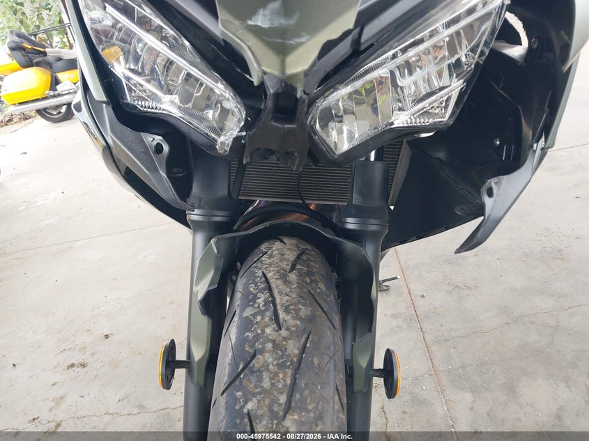 KAWASAKI EX650 2024