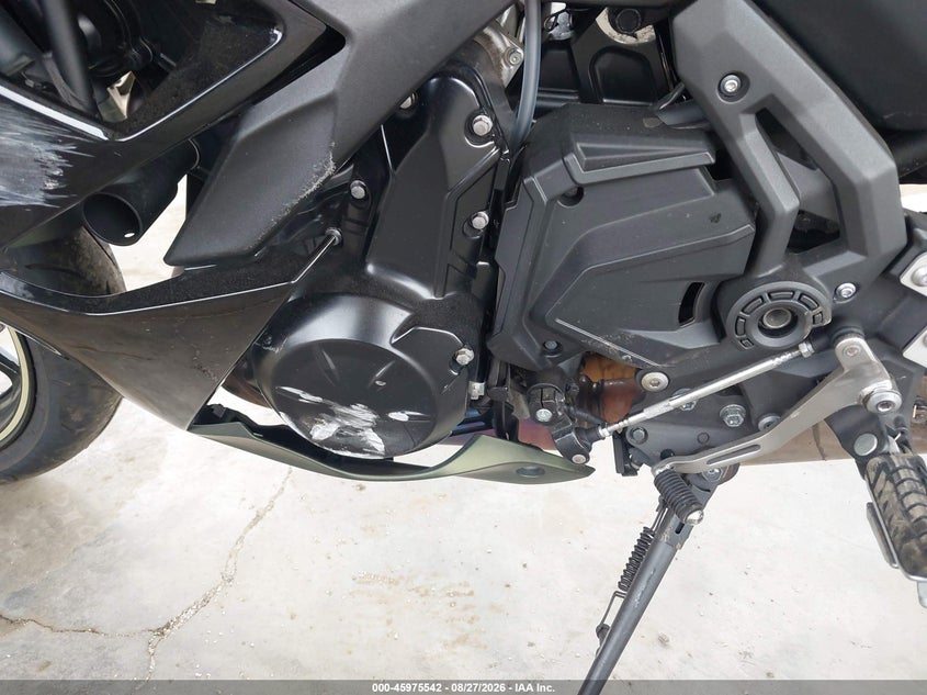 KAWASAKI EX650 2024