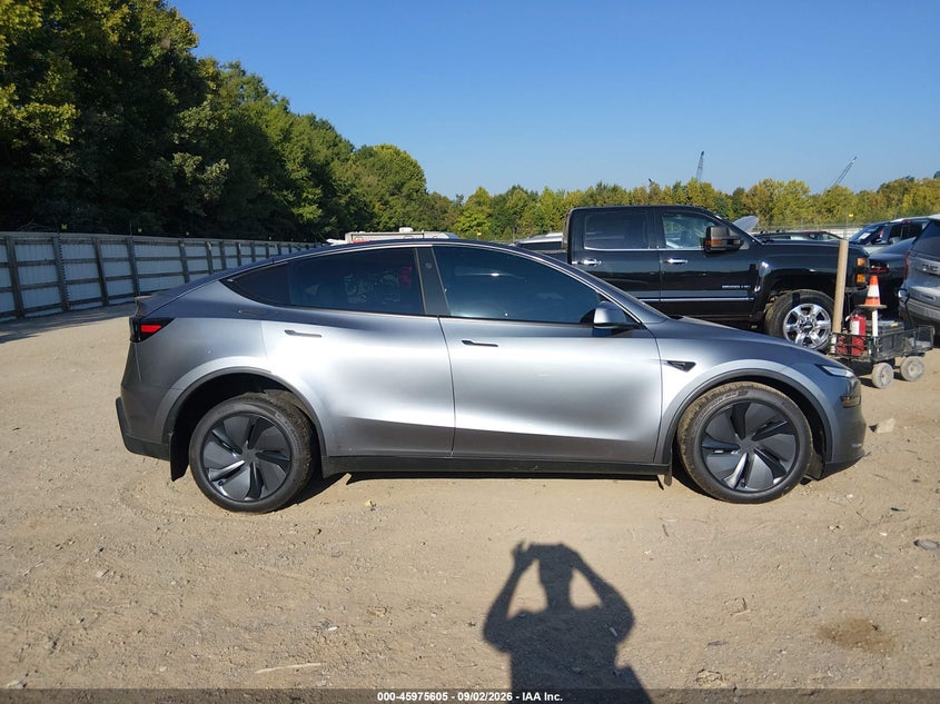 Фото 13 - TESLA MODEL Y