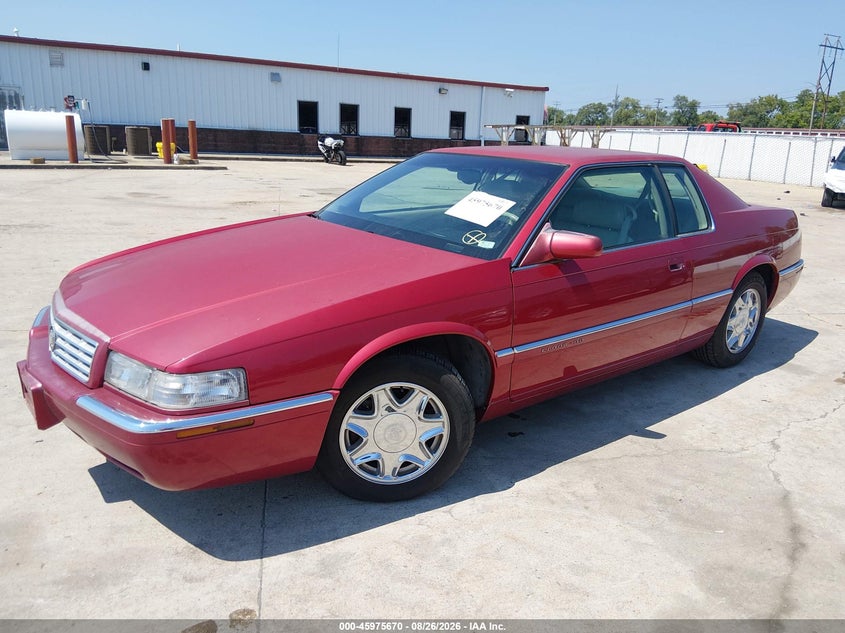 1998 Cadillac Eldorado, Normal Wear & Tear, IAAI, VIN 1G6EL12Y8WU606236 — photo 2