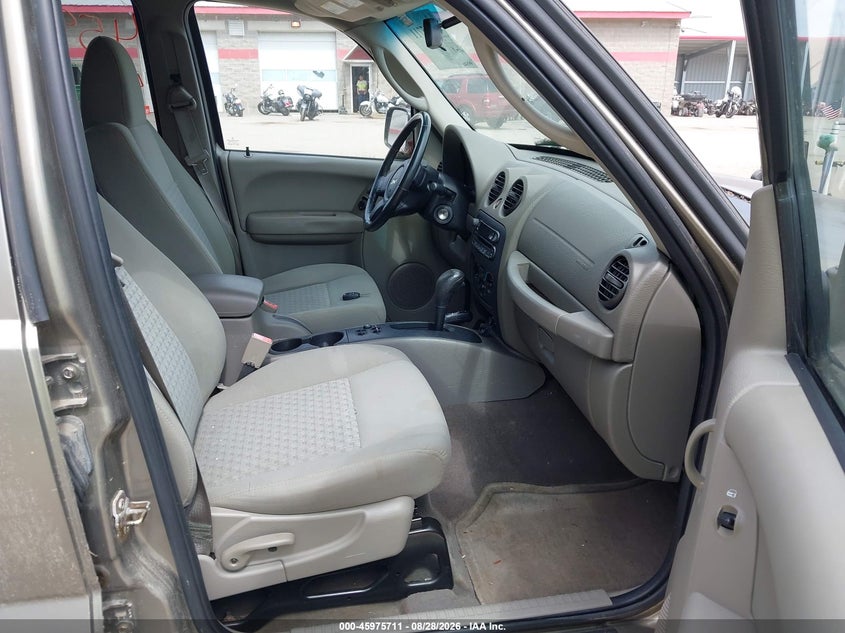2006 JEEP LIBERTY auction photo 5