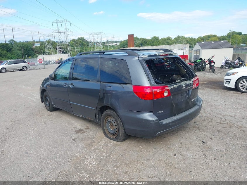 2008 TOYOTA SIENNA auction photo 3