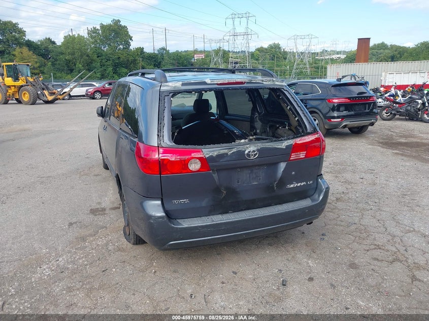 2008 TOYOTA SIENNA auction photo 6