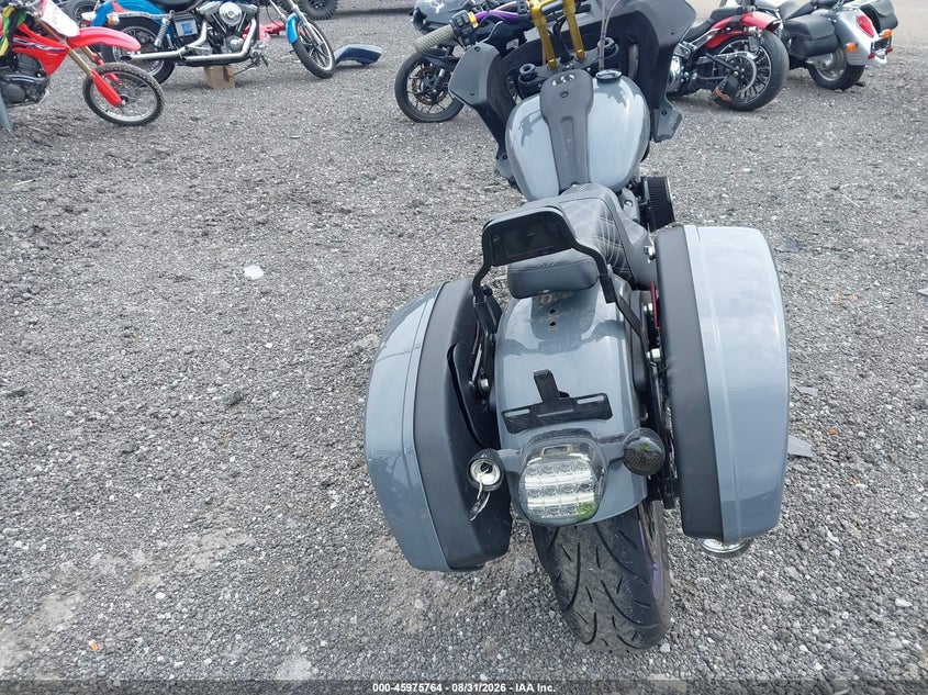 HARLEY-DAVIDSON FXLRST 2022