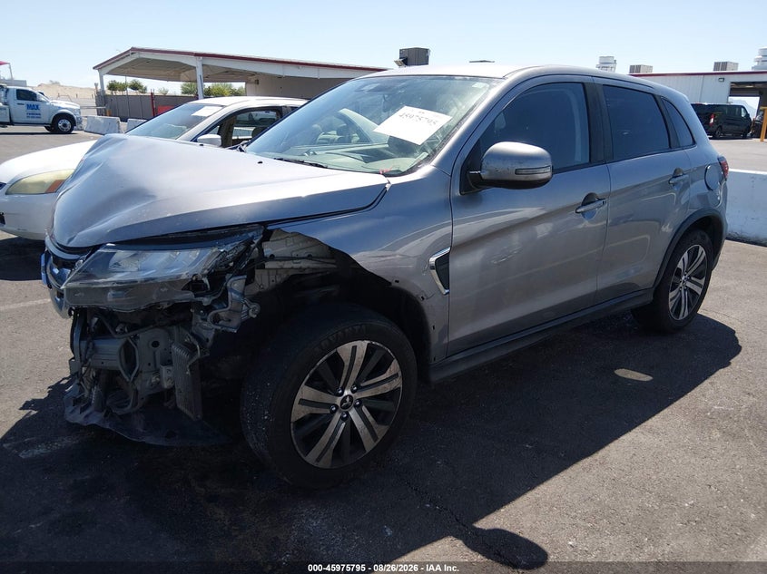 2021 Mitsubishi Outlander, Front & Rear, IAAI, VIN JA4APVAU2MU015574 — photo 2