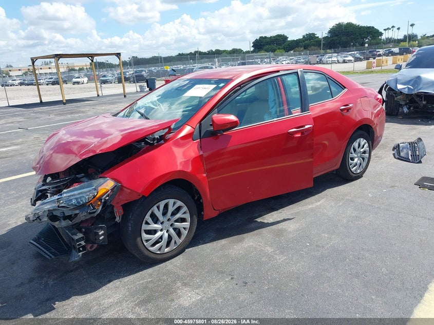 2018 Toyota Corolla, Front End, IAAI, VIN 5YFBURHE6JP855732 — photo 2