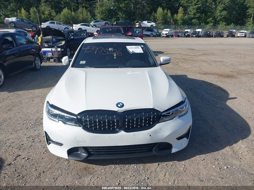 BMW 330I - zdjęcie 12