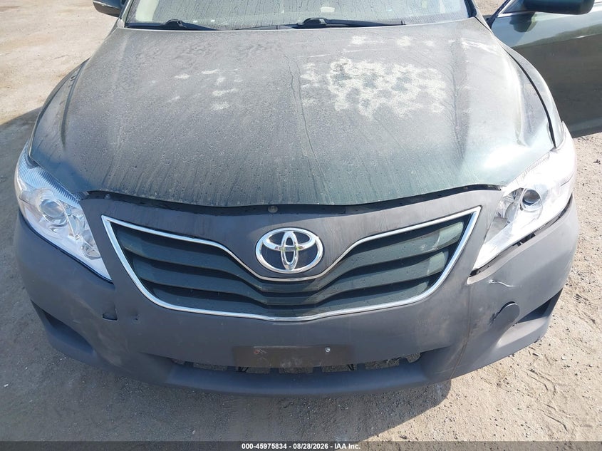 2011 TOYOTA CAMRY auction photo 6