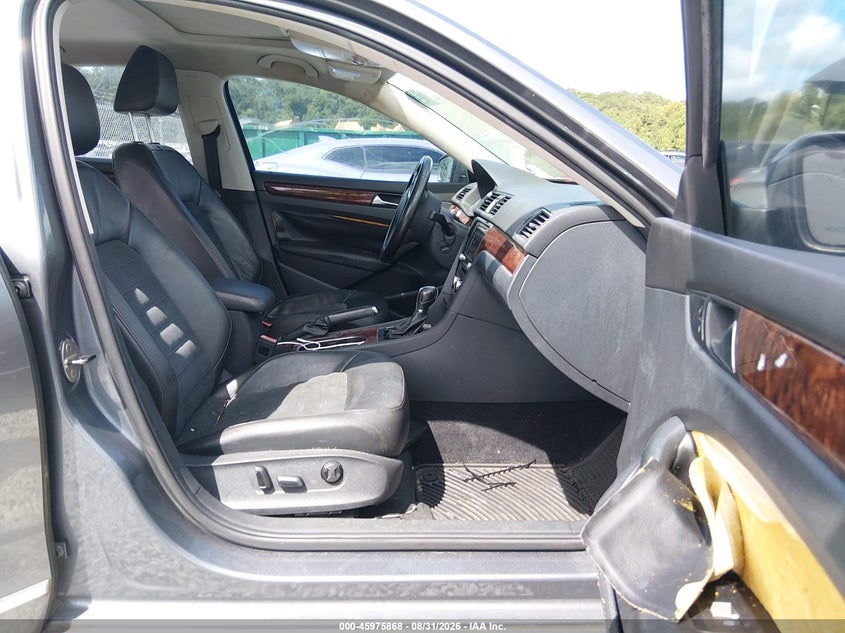 2013 VOLKSWAGEN PASSAT auction photo 5