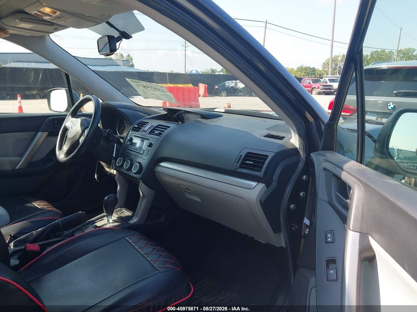 2015 SUBARU FORESTER auction photo 5