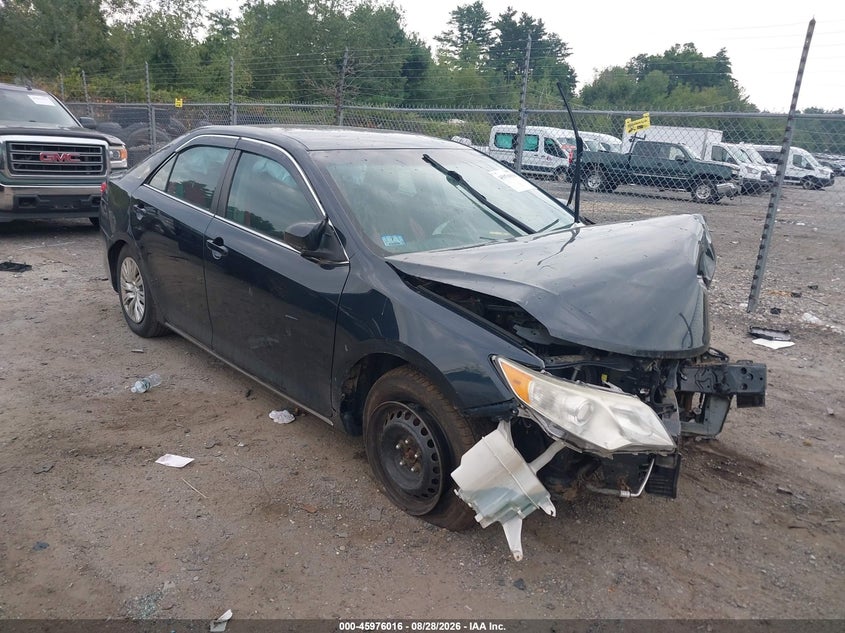 2014 TOYOTA CAMRY auction photo 1