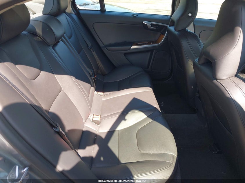 2016 VOLVO S60 INSCRIPTION auction photo 8