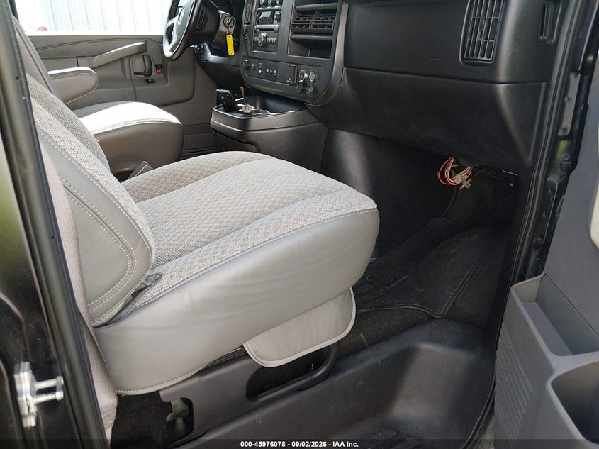 CHEVROLET EXPRESS 3500 2017 VIN 1GAZGPFF1H1320255