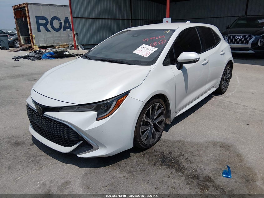 2022 Toyota Corolla, Right Front, IAAI, VIN JTNC4MBEXN3150586 — photo 2