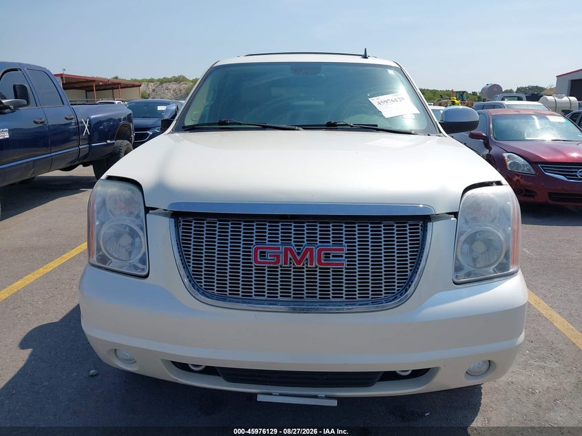 2008 GMC YUKON auction photo 6