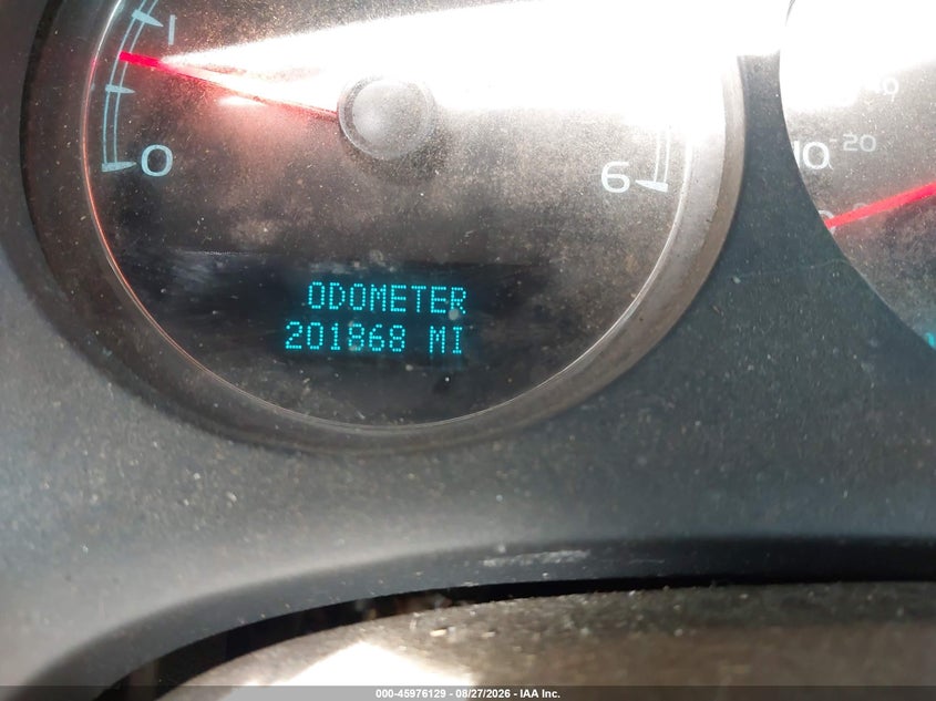 2008 GMC YUKON auction photo 7