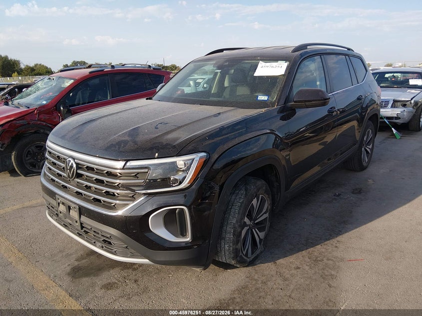 2024 Volkswagen Atlas, Left Front, IAAI, VIN 1V2DR2CA2RC540399 — photo 2