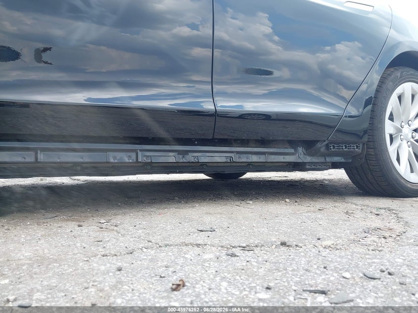 TESLA MODEL S 2018 VIN 5YJSA1E24JF261365